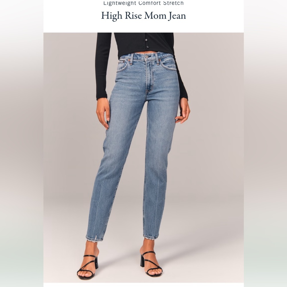 Abercrombie & Fitch High Rise Mom Jeans